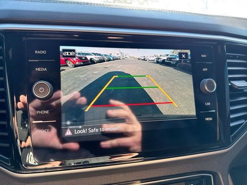 Used 2023 Volkswagen Atlas Cross Sport SEL image 20