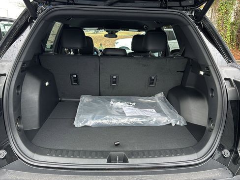 New 2026 Chevrolet Equinox RS w/ Convenience Package III image 30