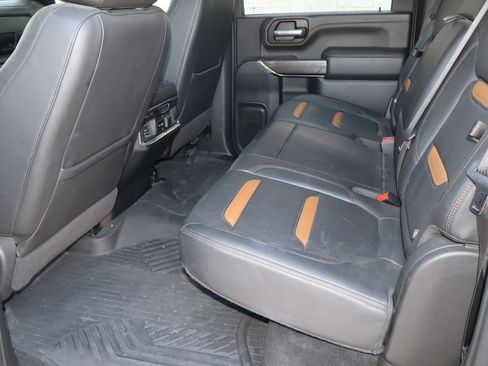 Used 2020 GMC Sierra 2500 AT4 w/ AT4 Premium Package AWD/4WD image 6