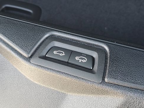 New 2026 BMW X7 xDrive40i w/ Premium Package image 27