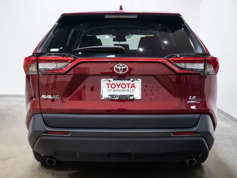 Used 2024 Toyota RAV4 LE image 8