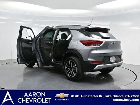 New 2025 Chevrolet TrailBlazer LT w/ Convenience Package image 41