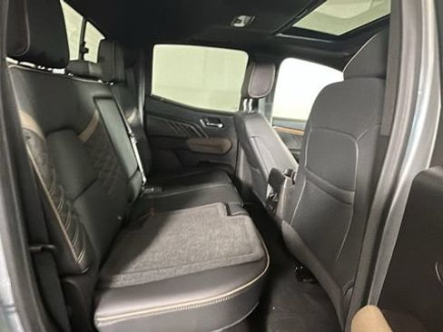 Used 2026 GMC Canyon Denali AWD/4WD image 29
