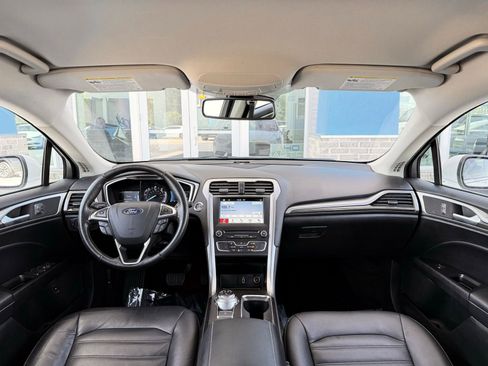 Used 2018 Ford Fusion SE w/ Equipment Group 602A FWD image 23