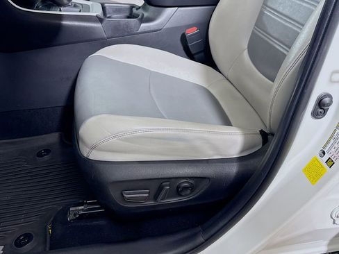 Certified 2020 Toyota RAV4 XLE Premium FWD image 19