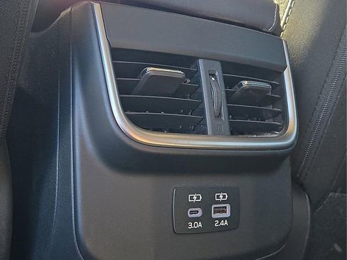 Used 2024 Subaru Outback Premium image 15