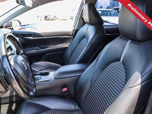 Used 2021 Toyota Camry SE FWD image 12