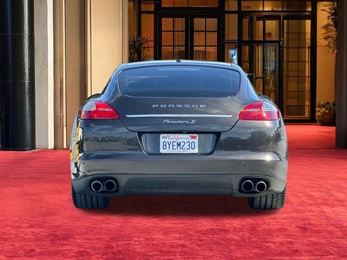 Used 2011 Porsche Panamera 4S image 11