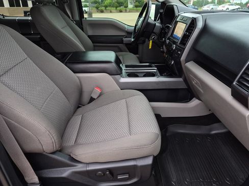Used 2019 Ford F150 XLT w/ Equipment Group 302A Luxury AWD/4WD image 37