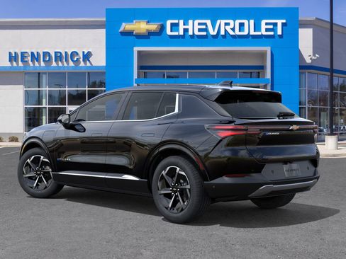 New 2025 Chevrolet Equinox EV LT image 5