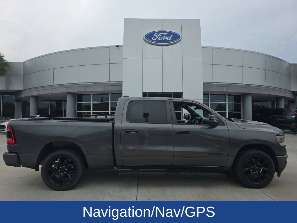 Used 2023 RAM 1500 Laramie AWD/4WD image 2