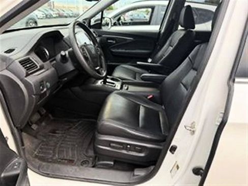 Used 2017 Honda Pilot EX-L image 2