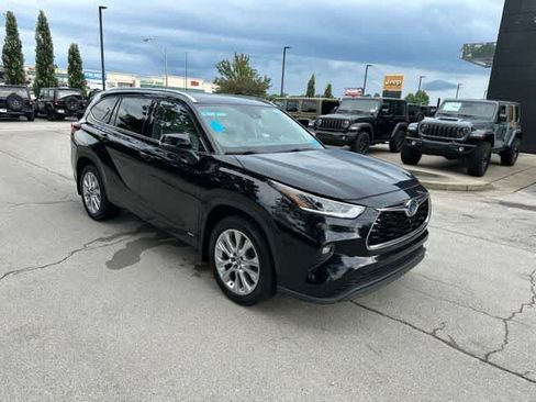 Used 2023 Toyota Highlander Limited AWD/4WD image 26
