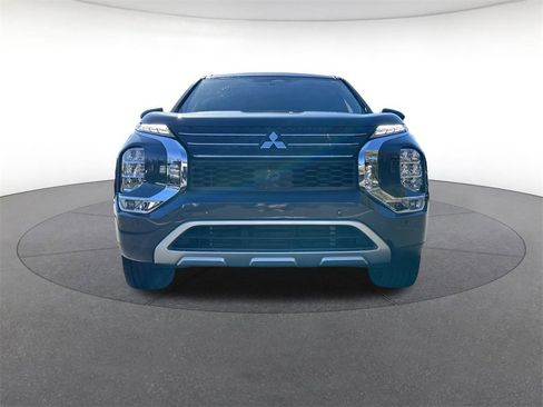 Used 2024 Mitsubishi Outlander SE image 8