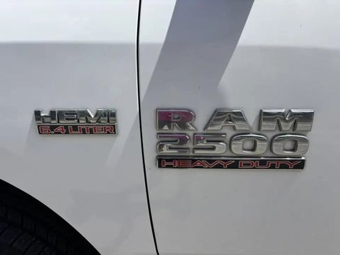 Used 2017 RAM 2500 Tradesman w/ Chrome Appearance Group RWD image 10