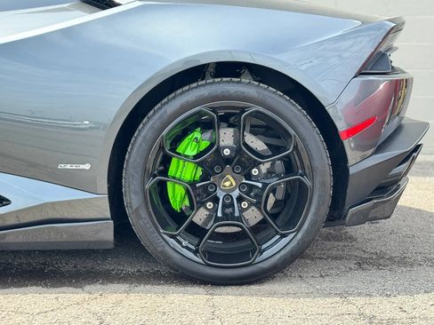 Used 2017 Lamborghini Huracan LP 610-4 AWD/4WD image 10
