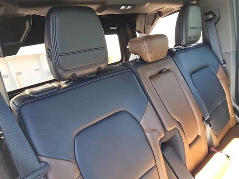 Used 2022 Ford Bronco Outer Banks image 19