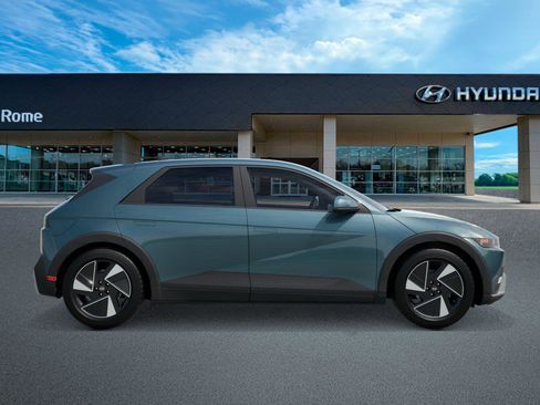 New 2026 Hyundai Ioniq 5 SE AWD/4WD image 7
