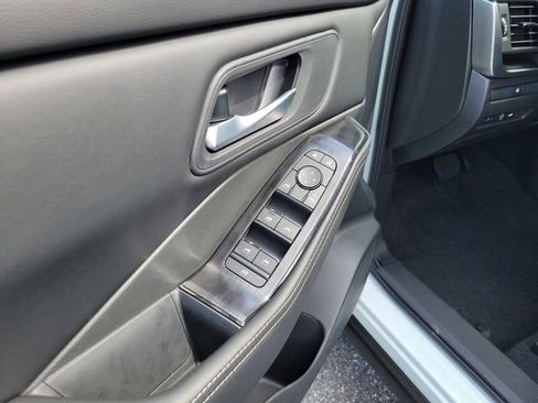 New 2026 Nissan Rogue SV w/ Cold Weather Package FWD image 6