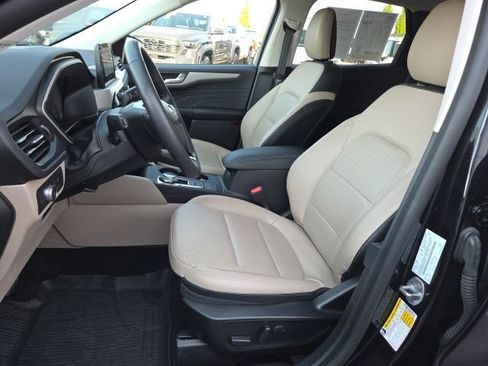 Used 2021 Ford Escape SEL w/ Technology Package AWD/4WD image 9