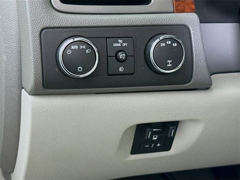 Used 2011 Chevrolet Silverado 3500 LTZ w/ LTZ Plus Package image 18