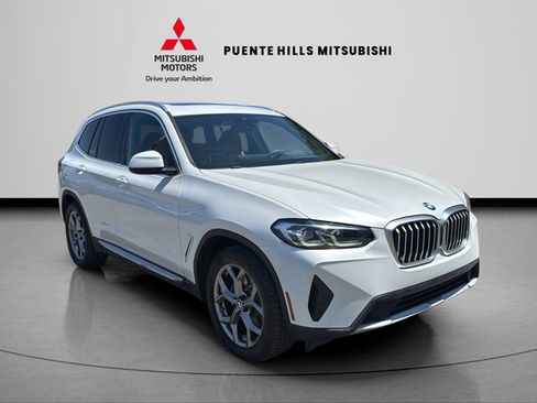 Used 2022 BMW X3 sDrive30i w/ Premium Package 2 (ZPA) RWD image 3