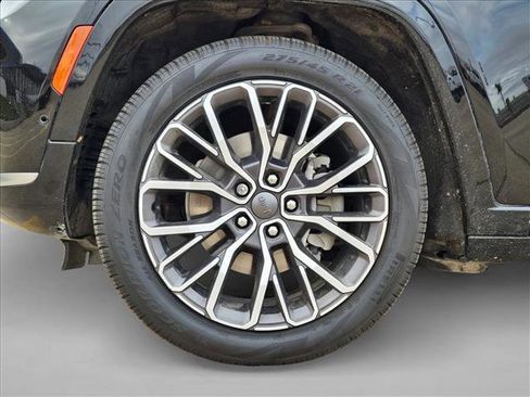 Used 2021 Jeep Grand Cherokee L Summit image 27