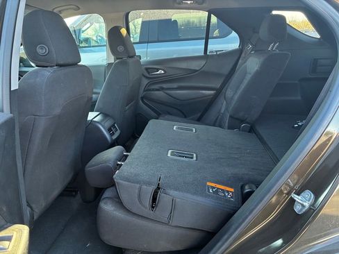 Used 2024 Chevrolet Equinox LT image 28