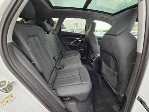 Certified 2025 Audi Q5 Premium w/ Premium Plus AWD/4WD image 20