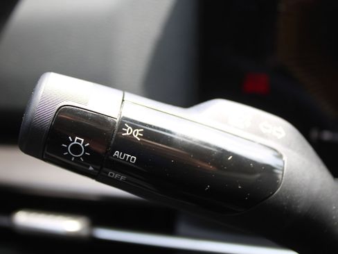 New 2026 Kia Sportage EX image 26