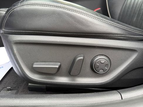 Used 2021 Genesis G70 2.0T w/ Elite Package image 22