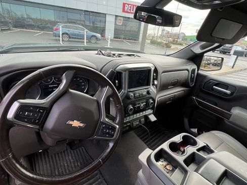 Used 2021 Chevrolet Silverado 1500 LT w/ Z71 Off-Road Package image 11