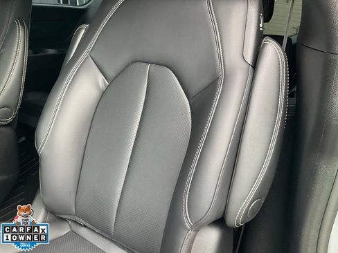 Used 2023 Chrysler Pacifica Touring-L w/ S Appearance Package FWD image 30