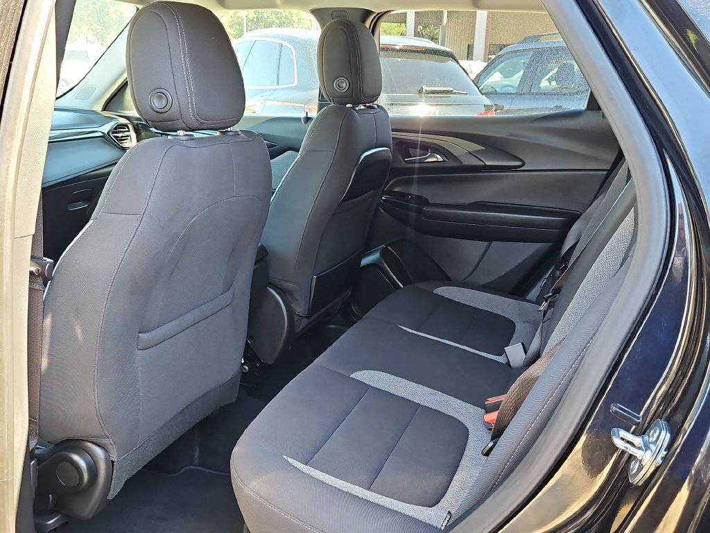 Used 2025 Chevrolet TrailBlazer LT AWD/4WD image 28