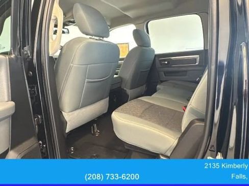 Used 2019 RAM 1500 Classic SLT w/ Black Appearance Group AWD/4WD image 13