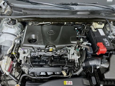 Used 2018 Toyota Camry LE image 30