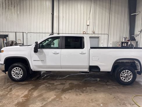 Used 2025 Chevrolet Silverado 2500 LT w/ Convenience Package AWD/4WD image 8