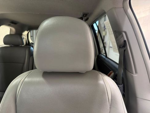 Used 2013 Toyota Highlander Limited AWD/4WD image 21