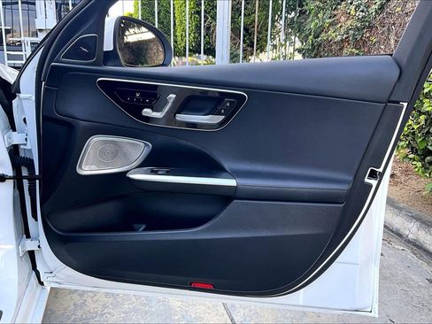 Used 2024 Mercedes-Benz C 300 Sedan image 22