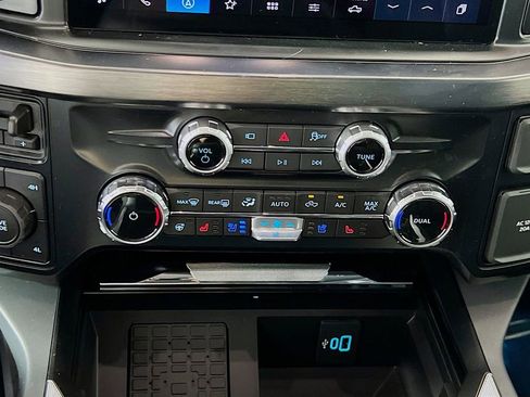 New 2025 Ford F250 Lariat w/ Lariat Ultimate Package image 9