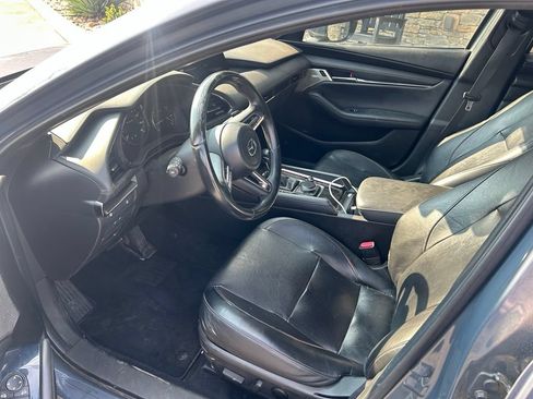Used 2019 MAZDA MAZDA3 AWD Hatchback w/ Premium Pkg image 5