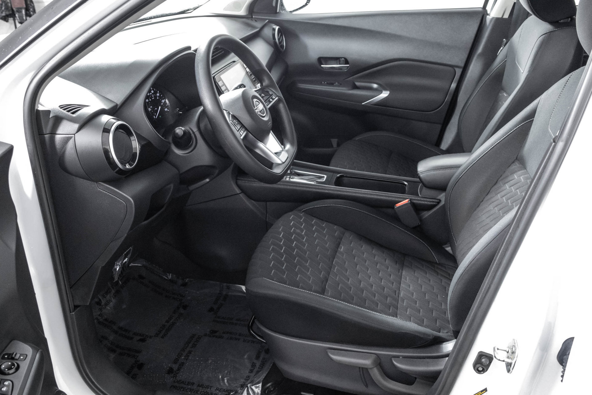 Used 2022 Nissan Kicks SV FWD image 7