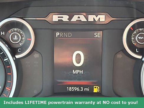 Used 2024 RAM 3500 Tradesman w/ Chrome Appearance Group image 18