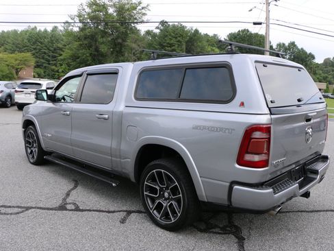 Used 2019 RAM 1500 Laramie AWD/4WD image 3