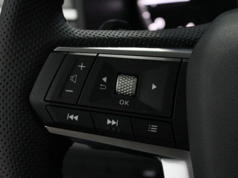 New 2025 Mitsubishi Outlander SE image 9