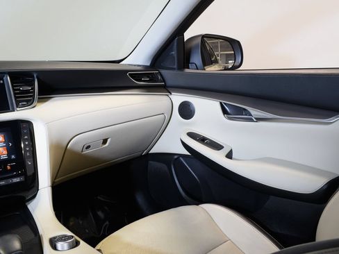 Certified 2022 INFINITI QX50 Luxe AWD/4WD image 18