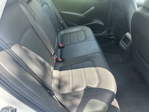 Used 2012 Volkswagen Passat 2.5 SE FWD image 12