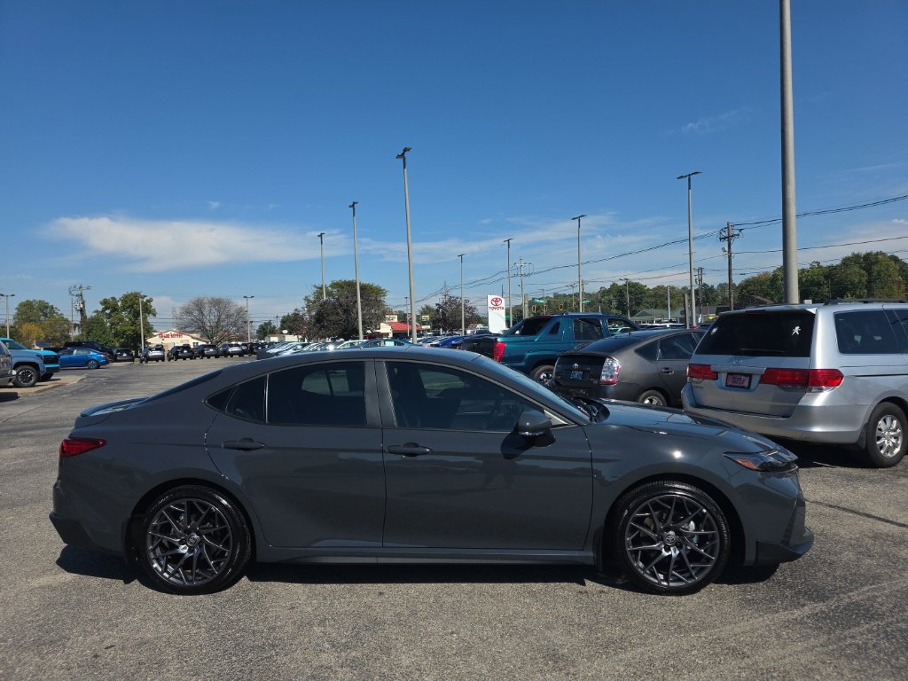 Certified 2026 Toyota Camry SE w/ Convenience Package FWD image 3
