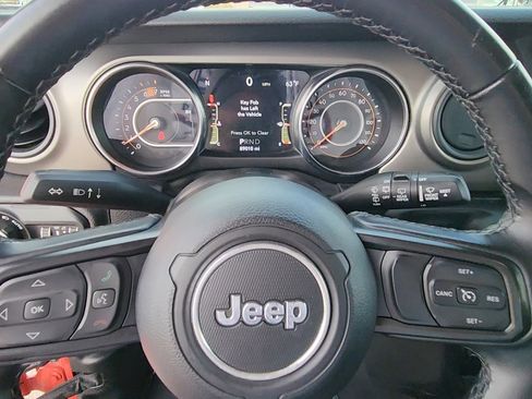 Used 2021 Jeep Wrangler Unlimited Sport image 22