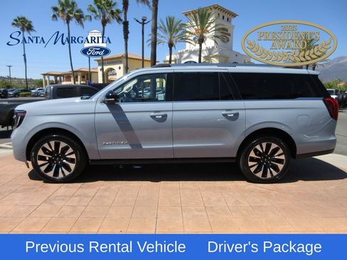 Used 2025 Ford Expedition Max Platinum w/ Driver's Package AWD/4WD image 1